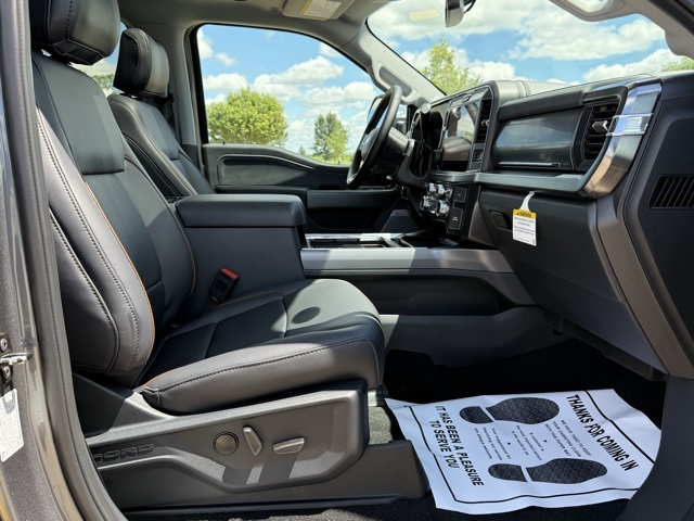 2025 Ford F-350 Super Duty Lariat