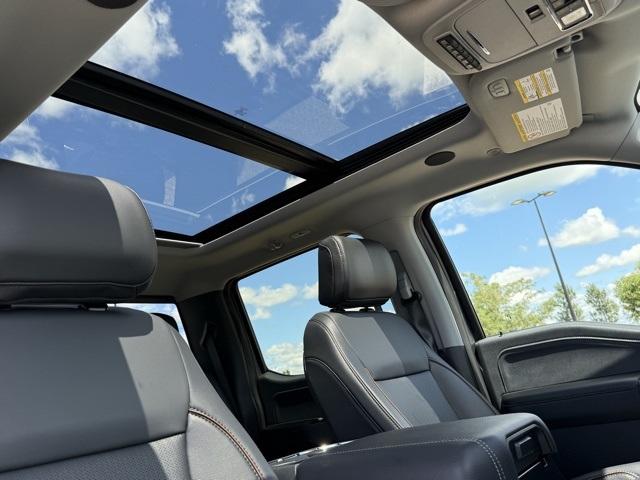 2025 Ford F-350 Super Duty Lariat