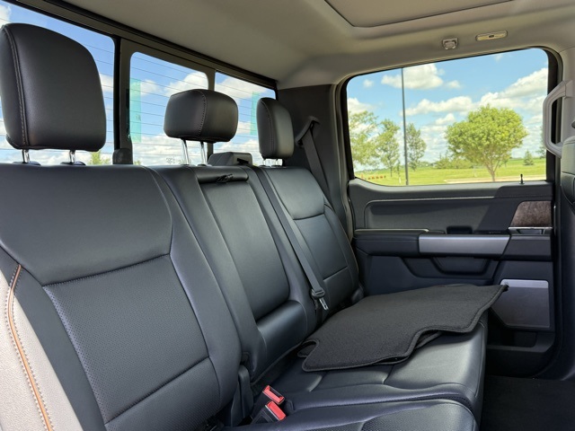 2025 Ford F-350 Super Duty Lariat
