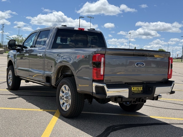 2025 Ford F-350 Super Duty Lariat