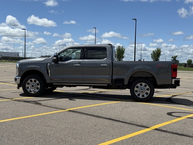 2025 Ford F-350 Super Duty Lariat