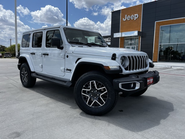 2025 Jeep Wrangler 4-Door Sahara's photo