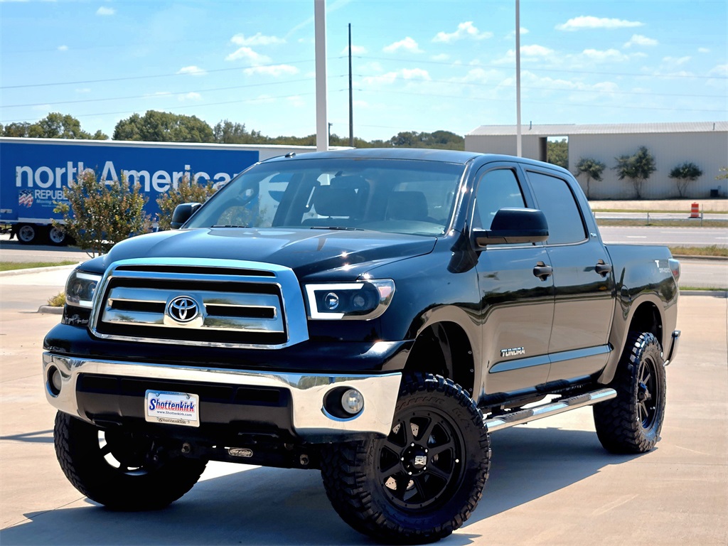 Used 2013 Toyota Tundra Tundra Grade with VIN 5TFDW5F10DX276883 for sale in Hudson Oaks, TX