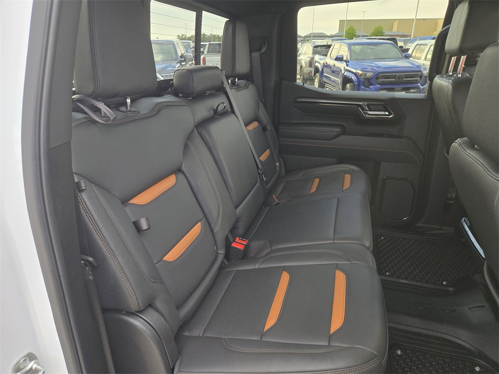 Used 2025 GMC Sierra 1500 Short Bed,Crew Cab Pickup