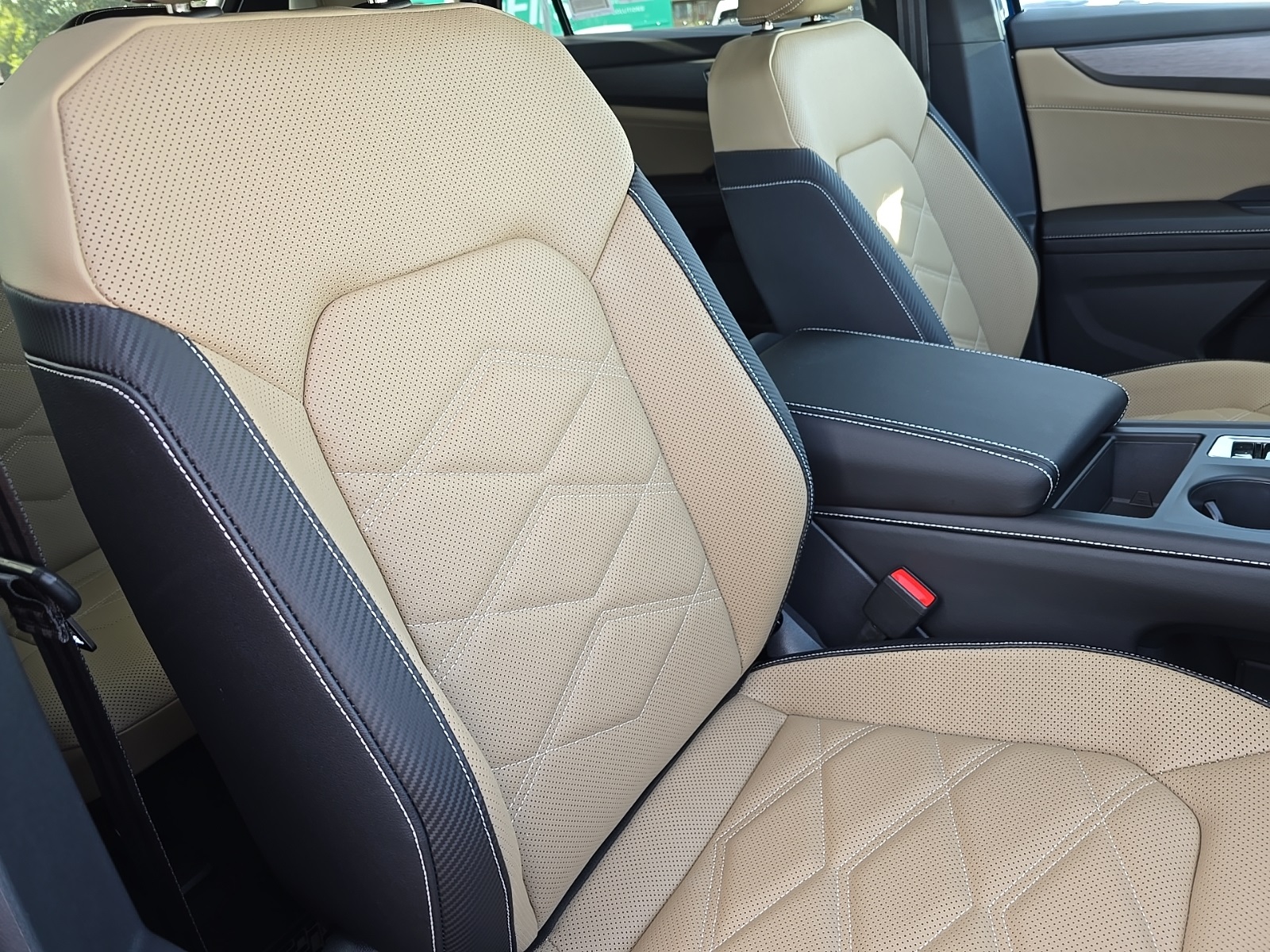 new 2026 Volkswagen Atlas Cross Sport car, priced at $38,723