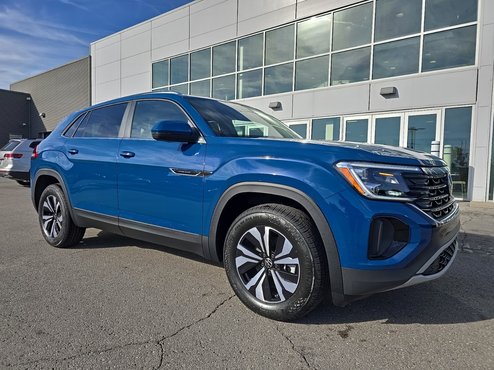 new 2026 Volkswagen Atlas Cross Sport car, priced at $38,723