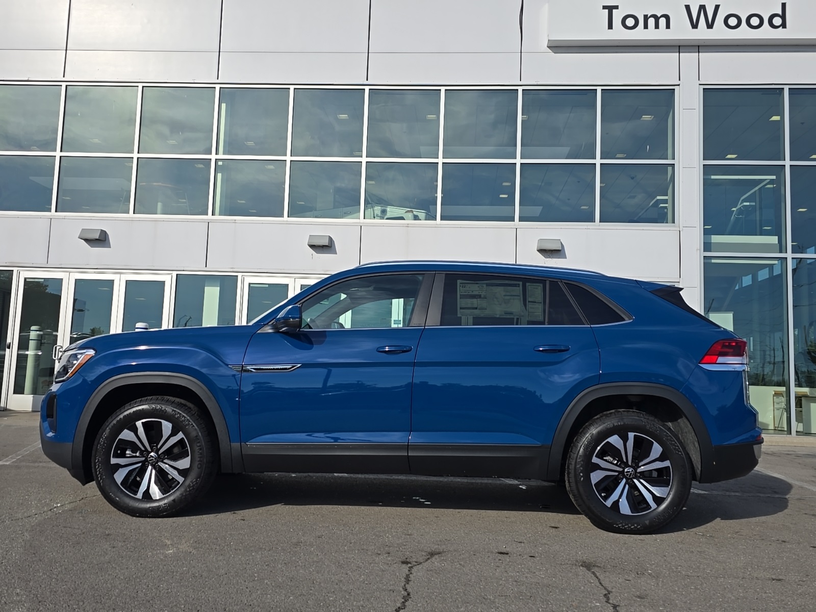 new 2026 Volkswagen Atlas Cross Sport car, priced at $38,723