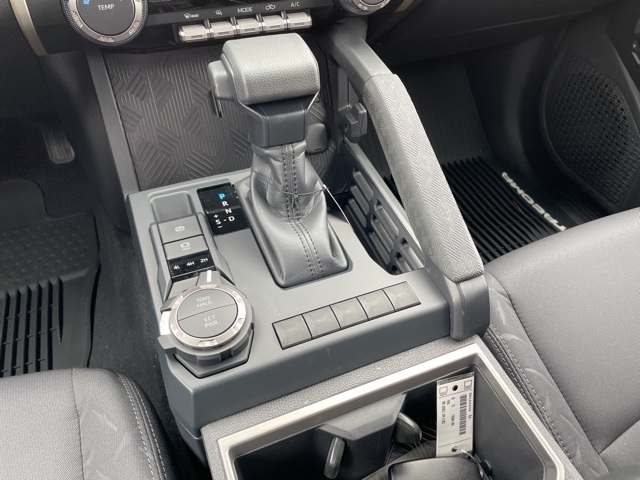 2025 Toyota Tacoma SR5 Double Cab photo 16
