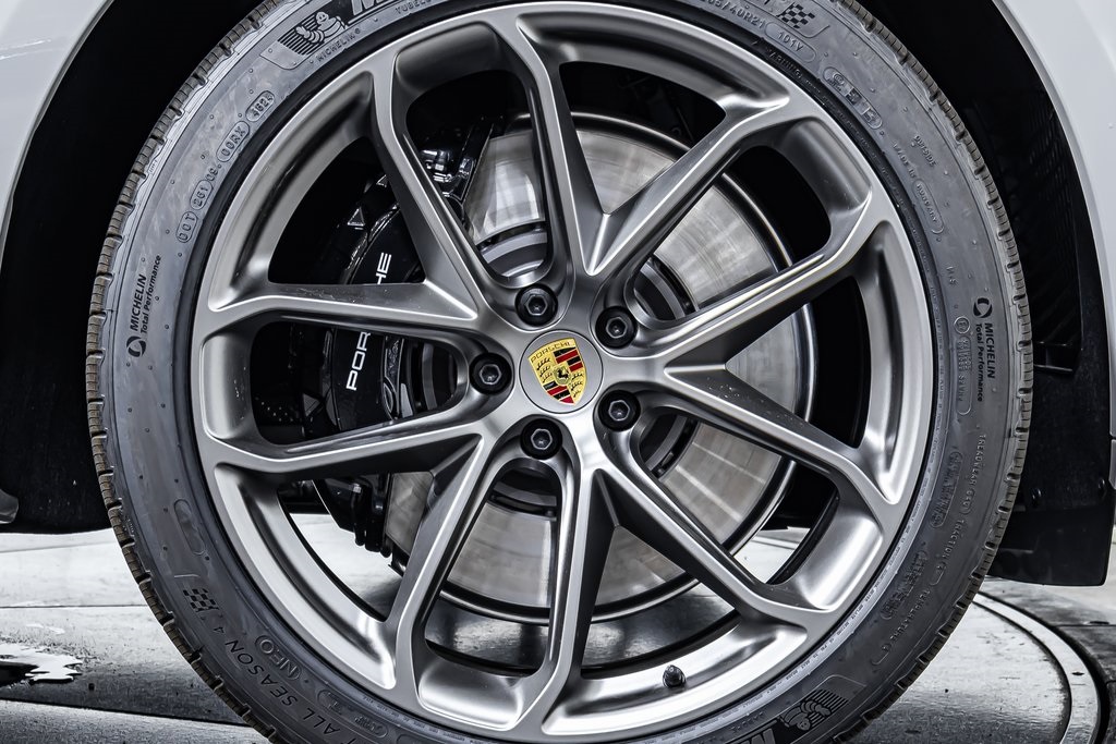 Macan GTS