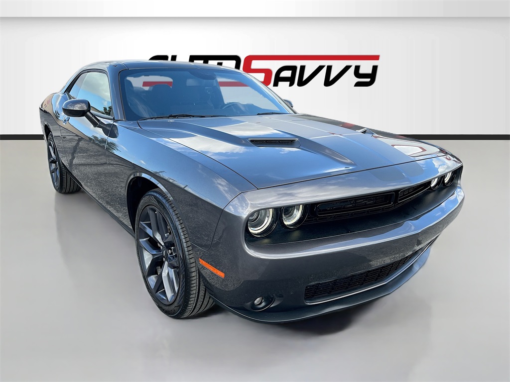 2023 Dodge Challenger SXT's photo