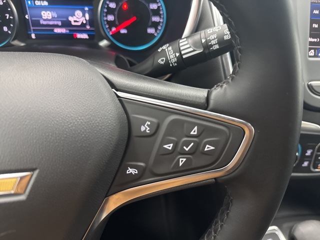 used 2024 Chevrolet Equinox car, priced at $22,900