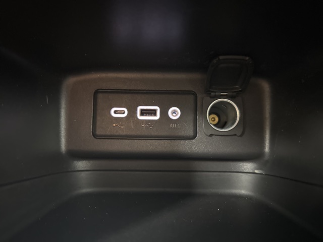 used 2024 Chevrolet Equinox car, priced at $22,900