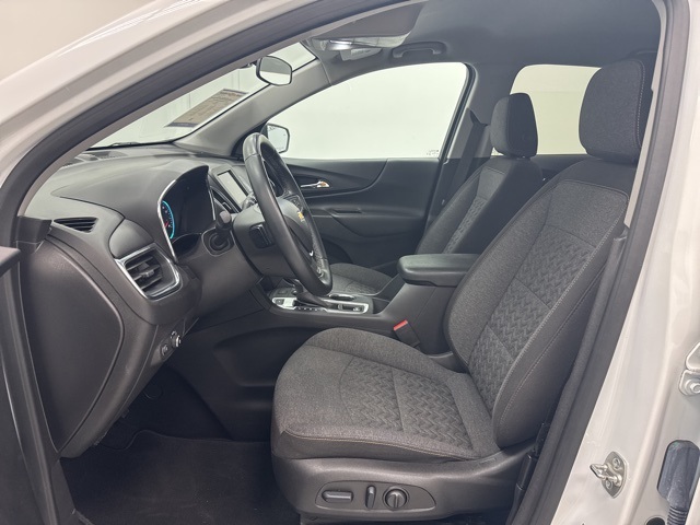 used 2024 Chevrolet Equinox car, priced at $22,900