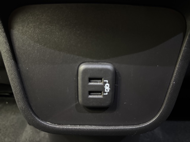 used 2024 Chevrolet Equinox car, priced at $22,900