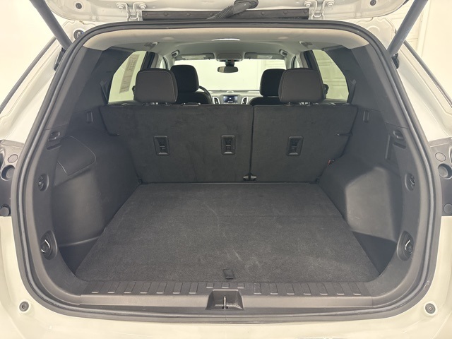 used 2024 Chevrolet Equinox car, priced at $22,900