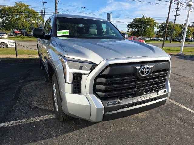 2026 Toyota Tundra SR5 CrewMax photo 2