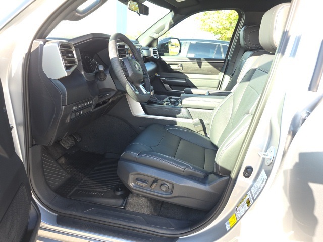 2026 Toyota Tundra SR5 CrewMax photo 8