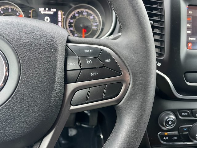 used 2020 Jeep Cherokee car, priced at $15,983