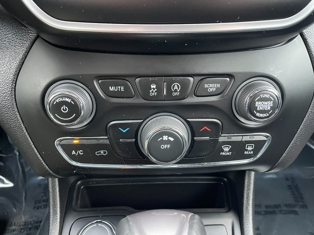 used 2020 Jeep Cherokee car, priced at $15,983