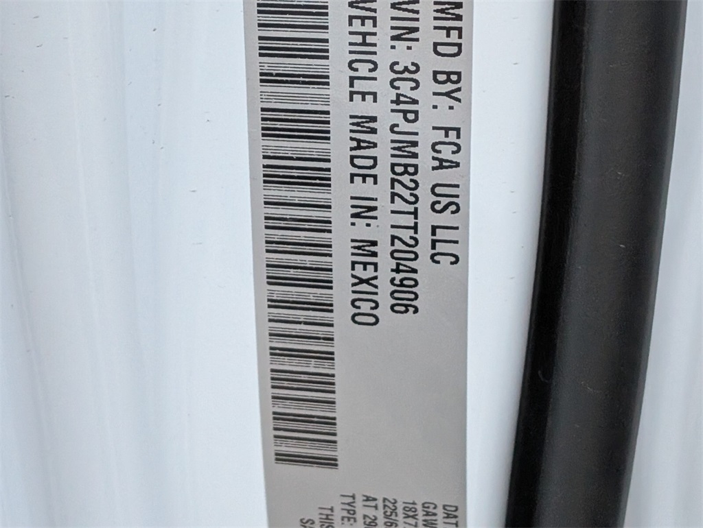 new 2026 Jeep Cherokee car, priced at $40,220