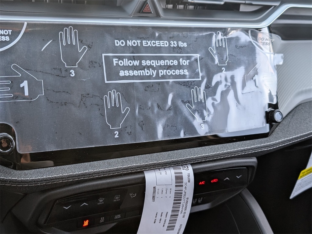 new 2026 Jeep Cherokee car, priced at $40,220