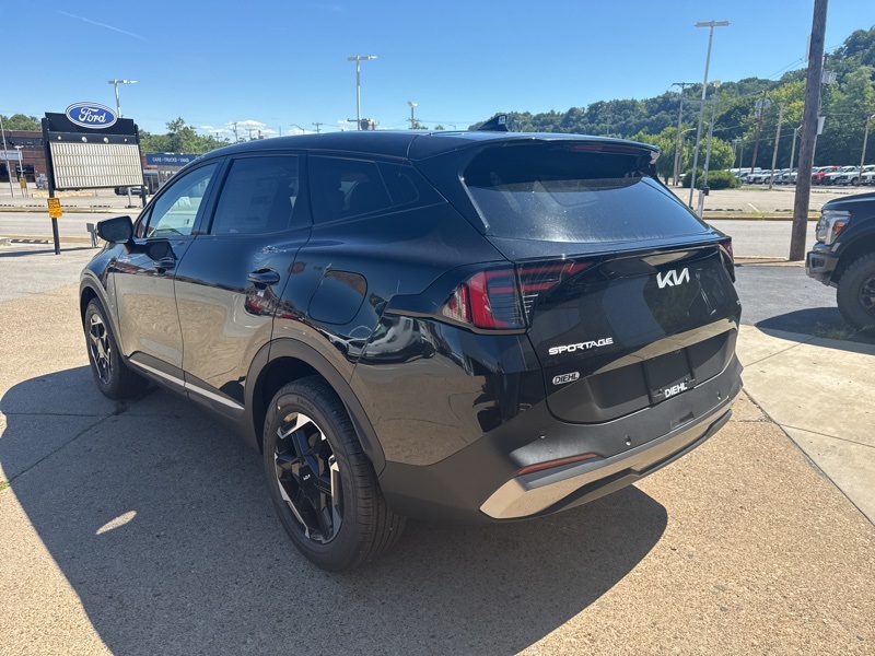 2026 Kia Sportage Hybrid S photo 4