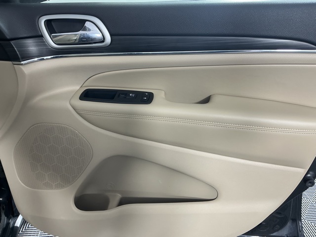 used 2019 Jeep Grand Cherokee car, priced at $20,000