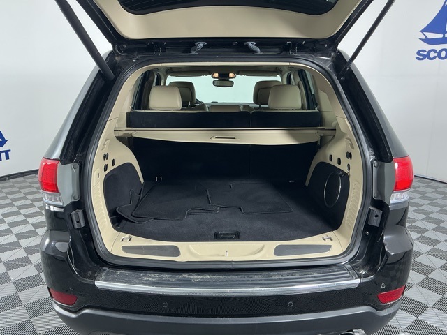 used 2019 Jeep Grand Cherokee car, priced at $20,000