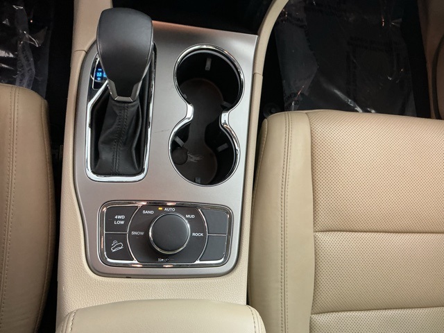 used 2019 Jeep Grand Cherokee car, priced at $20,000