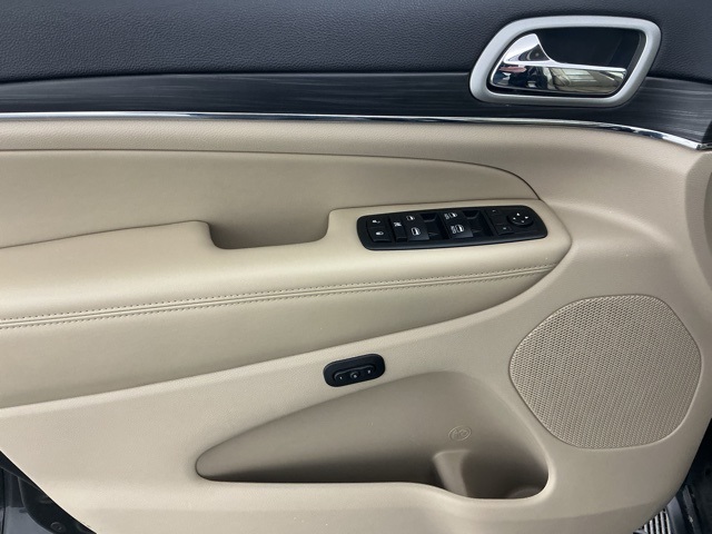 used 2019 Jeep Grand Cherokee car, priced at $20,000