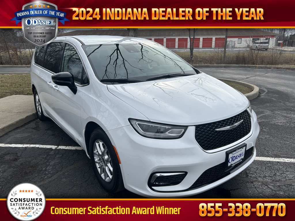 used 2024 Chrysler Pacifica car, priced at $29,297