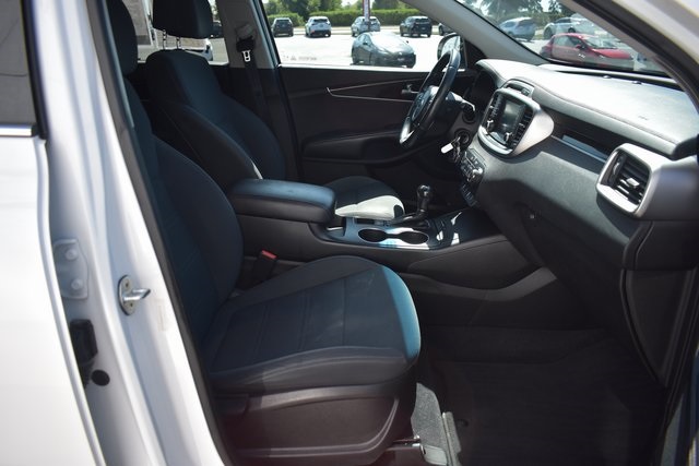 2017 Kia Sorento LX photo 15