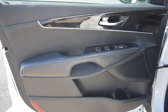 2017 Kia Sorento LX photo 7