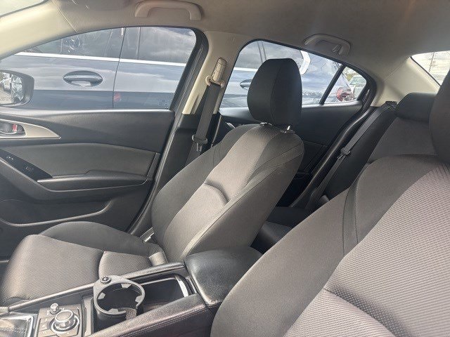 2017 Mazda Mazda3 Sport photo 5