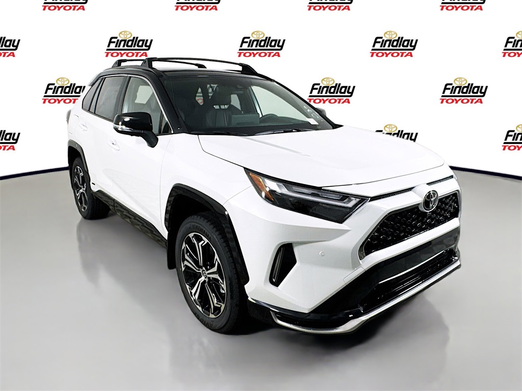 2025 Toyota RAV4 XSE's photo