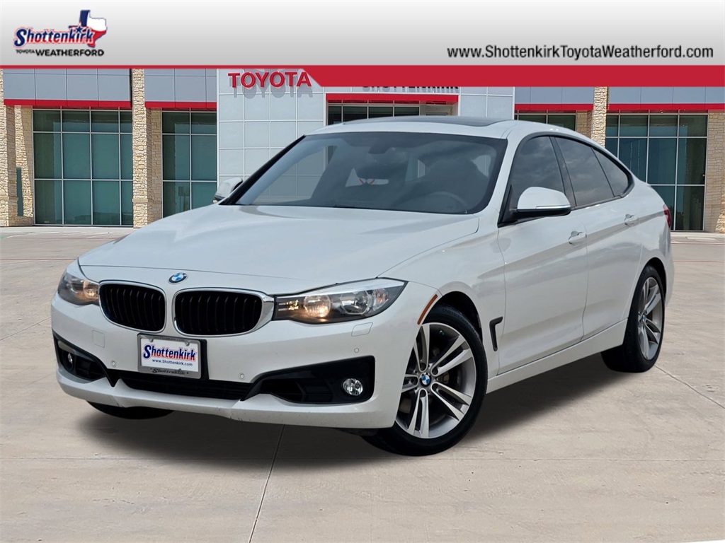 2016 BMW 3 Series 328i's photo