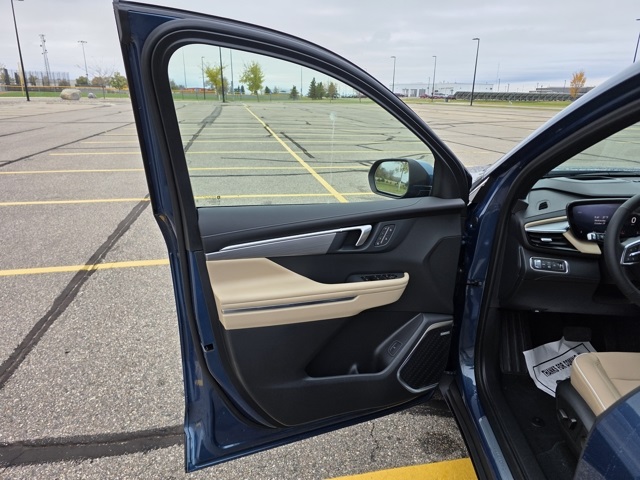 2026 Buick Enclave Preferred photo 3