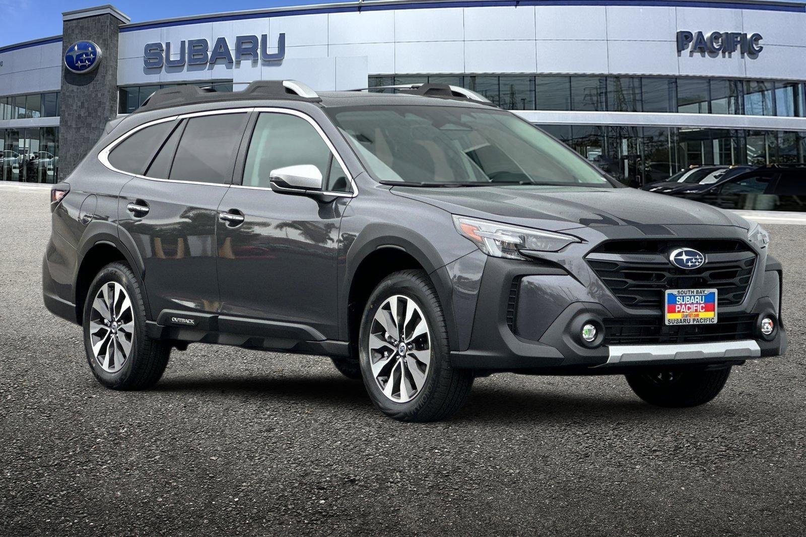 2025 Subaru Outback Touring's photo