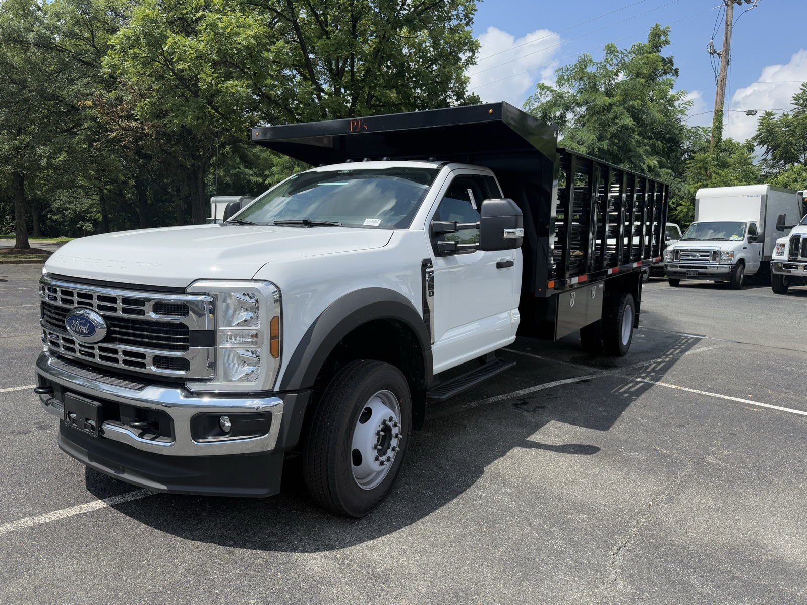 2024 Ford F-450 photo 2