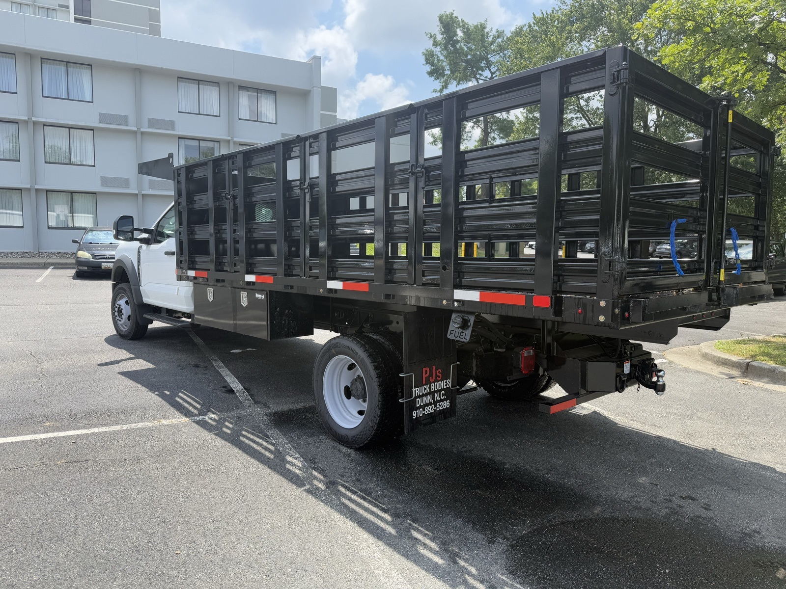 2024 Ford F-450 photo 4