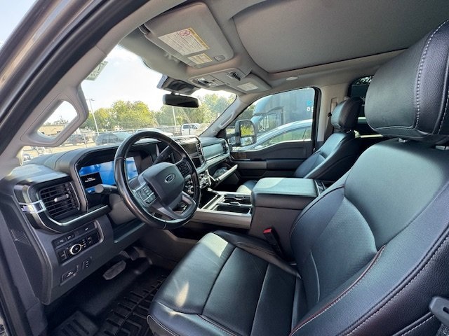 2023 Ford F-350 photo 3