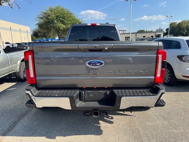 2023 Ford F-350 photo 4