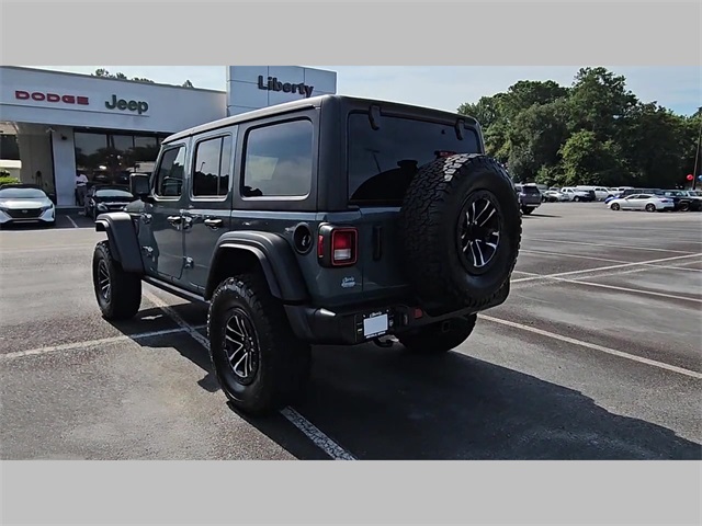 2025 Jeep Wrangler 4-Door Willys 4x4