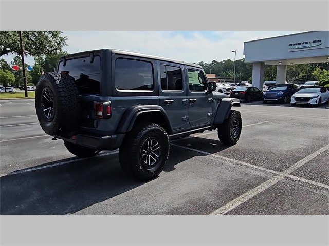 2025 Jeep Wrangler 4-Door Willys 4x4