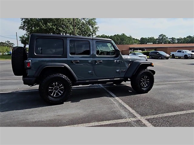 2025 Jeep Wrangler 4-Door Willys 4x4