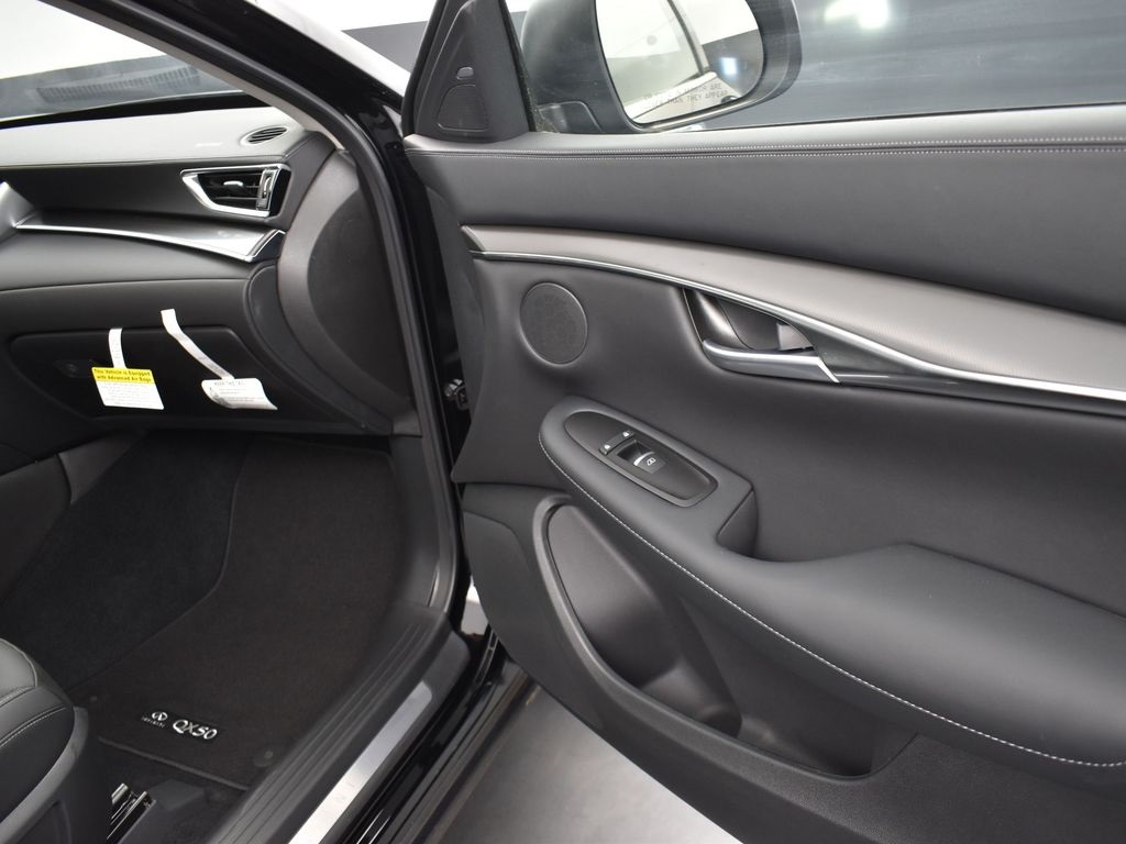 2025 Obsidian Infiniti QX50 PURE AWD SUV