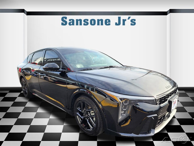 2025 Kia K4 GT-Line's photo