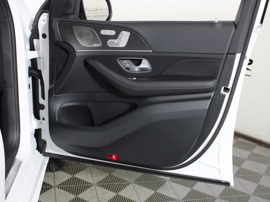 new 2026 Mercedes-Benz GLE car, priced at $73,200