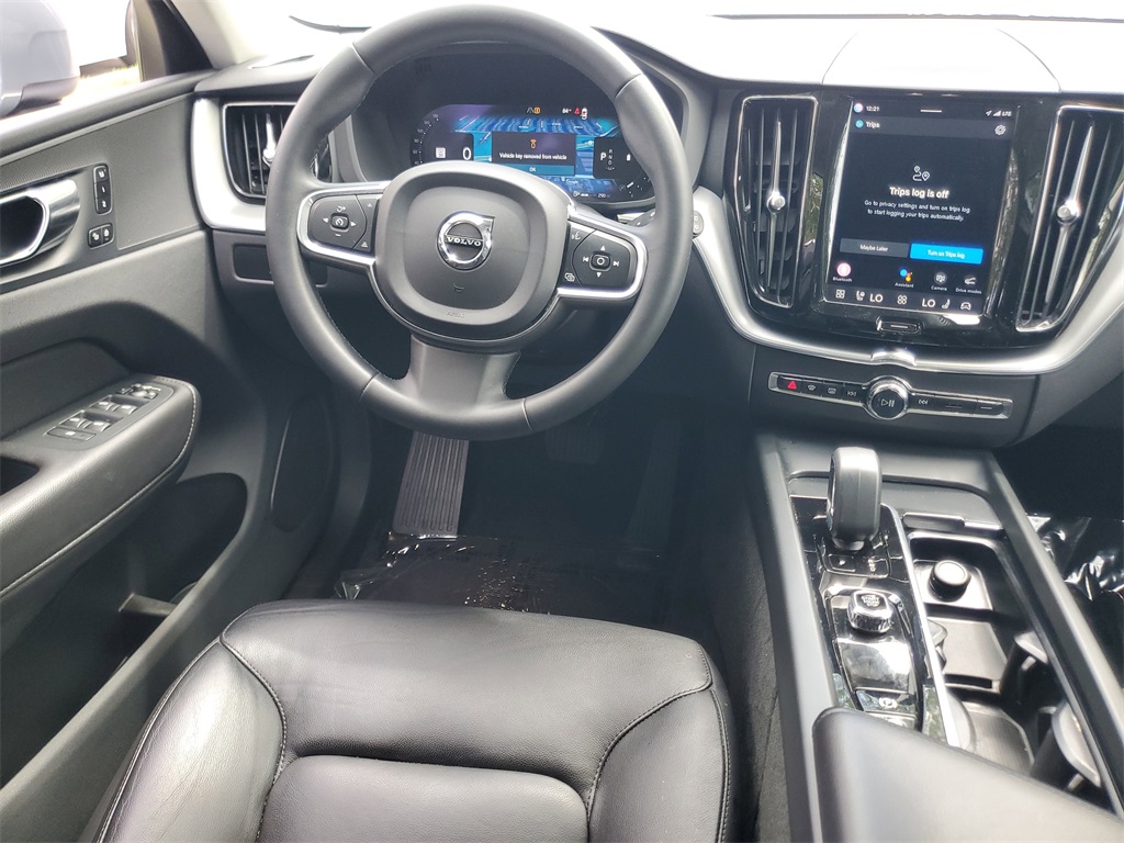 used 2023 Volvo XC60 car, priced at $28,894