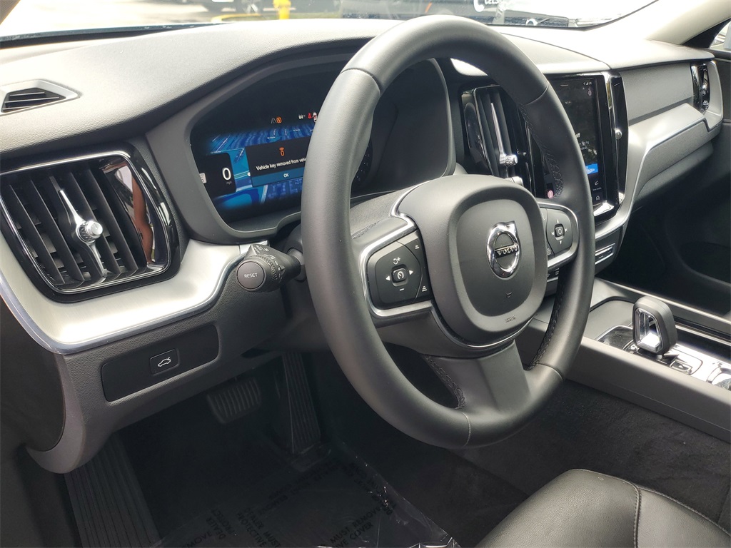 used 2023 Volvo XC60 car, priced at $28,894